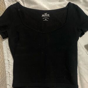 Hollister Women's Elegant Black Crop Top